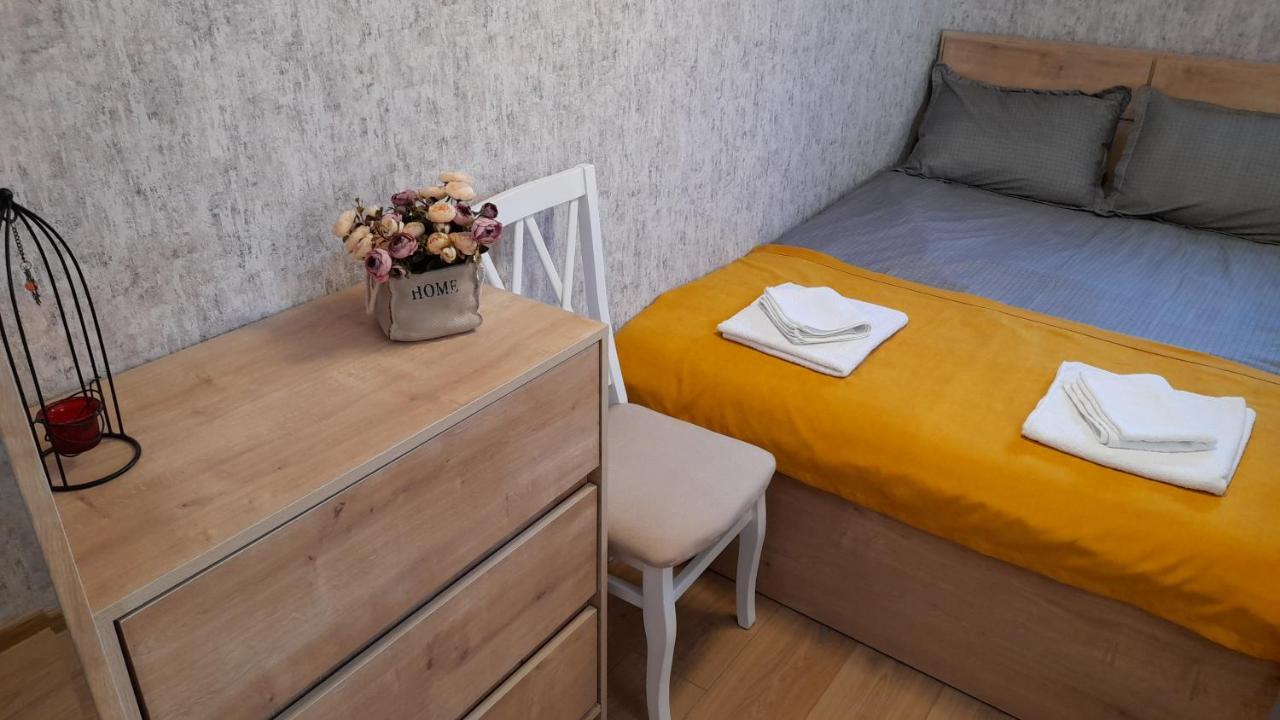 Yellow Apartment Tbilisi Eksteriør billede